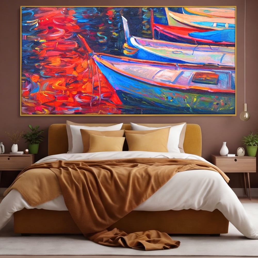Tablou canvas cu pictura cu barci in port la apus, in rama de aluminiu auriu, pe perete intr-un dormitor
